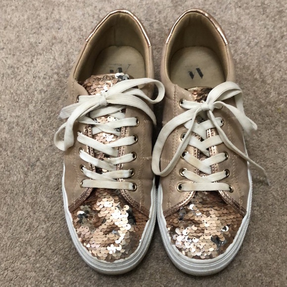 Anthropologie | Gold Flip Sequined Sneakers - Picture 3 of 13